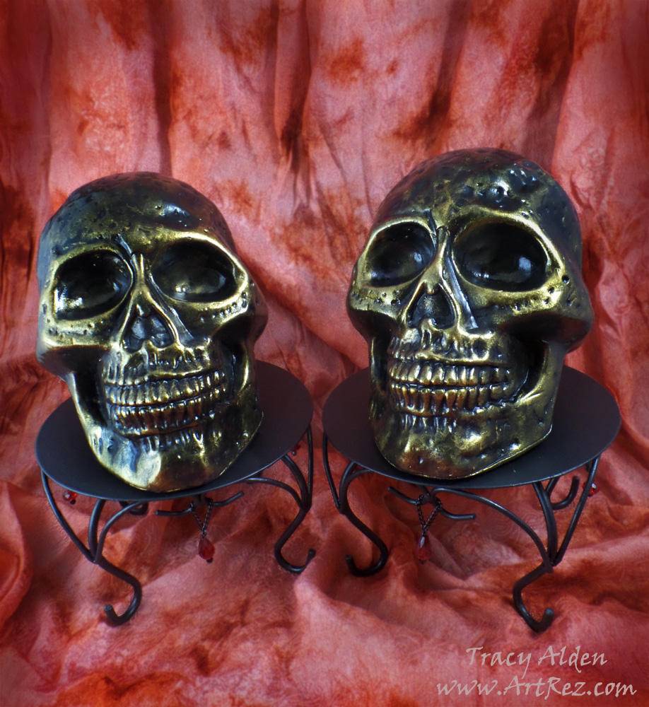 ArtResurrected-Skull-Decor-Chalk-Paint-Tracy-Alden-13
